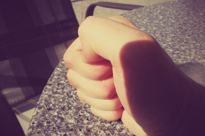 Ilustračný obrázok k článku Východ má svoje čaro a tak je to aj s našimi nadávkami: Používate aj vy tieto slová, keď vám rupnú nervy? :)