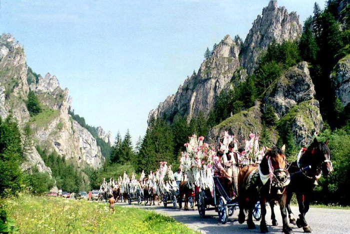 Ilustračný obrázok k článku Dianie v súťaži o najkrajšiu obec mnohých určite poteší: Známa dedina z nášho okresu je na špici rebríčka!