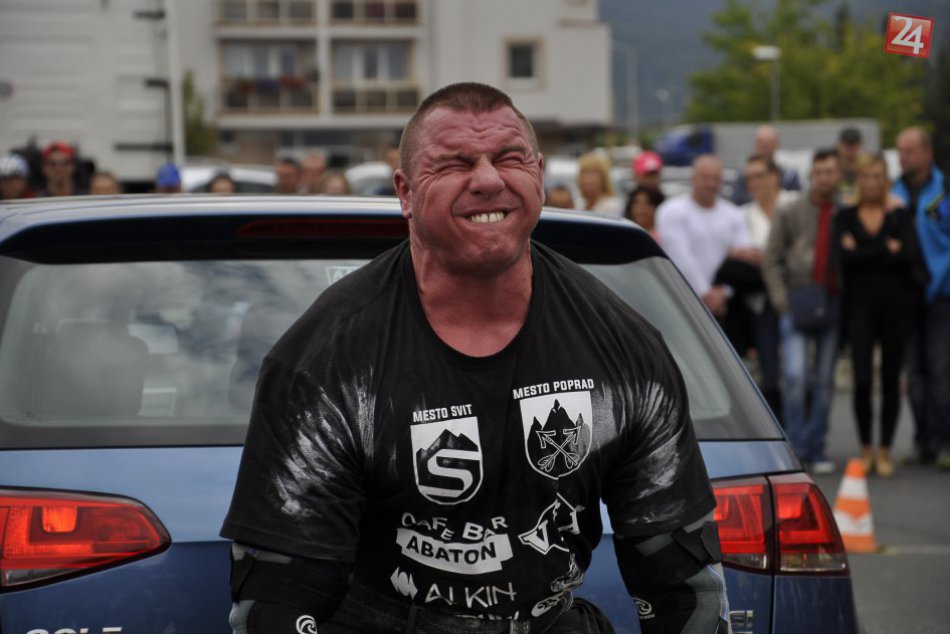 Ilustračný obrázok k článku Strongmani pred Arénou Poprad: Tatranským silákom sa stal Peter Rekenei