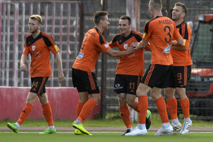 Ilustračný obrázok k článku Nový trávnik pod Čebraťom zažil prvé domáce víťazstvo futbalovej Ruže