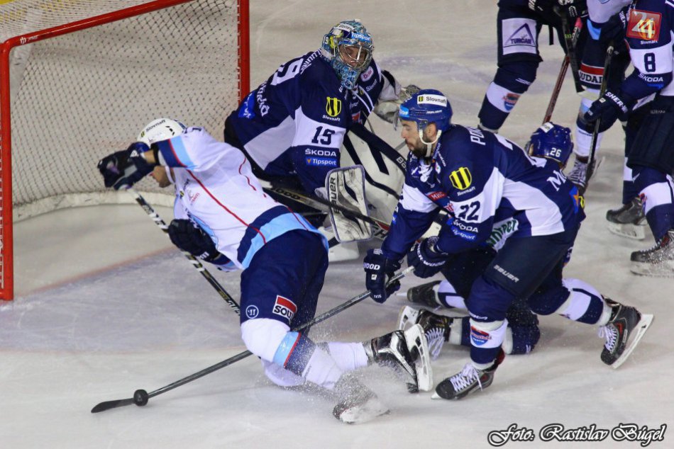 Ilustračný obrázok k článku Nitra doma buduje nedobytnú hokejovú pevnosť: Martinčania pod Zoborom prehrali