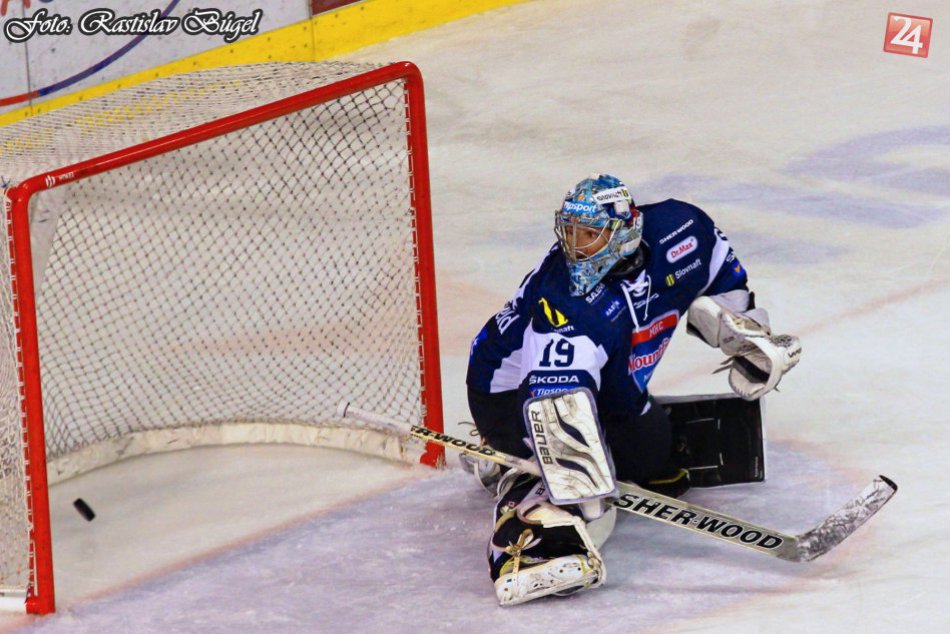 Ilustračný obrázok k článku Hokejisti cestovali na ľad Zvolena: Ujali sa vedenia, no na silného súpera nestačili