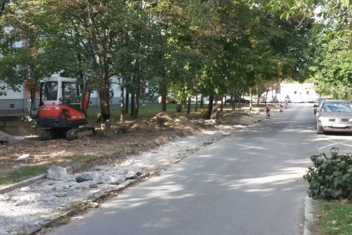 Ilustračný obrázok k článku Problém s parkovaním na Štrkovci vyriešia nové parkovacie miesta