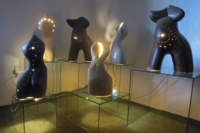 Ilustračný obrázok k článku 22 umelcov a 75 umeleckých diel na jednom mieste: V Lučenci sa chystá netradičné Jesenné stretnutie