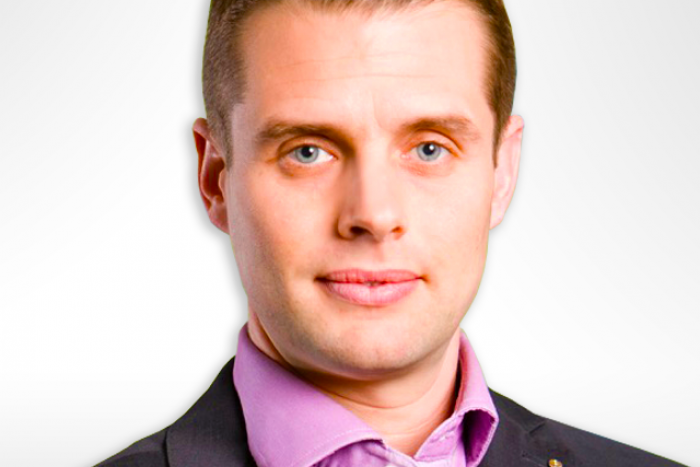 Ilustračný obrázok k článku Takto zavítal bystrický poslanec na zastupiteľstvo: Outfit, aký sme na rokovaní ešte nevideli!