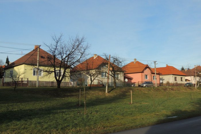 Ilustračný obrázok k článku Zbadáte tabuľu a hneď vám udrie do očí: 15 najzaujímavejších názvov stredoslovenských obcí