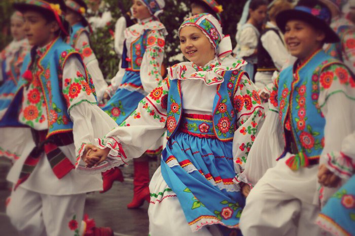 Ilustračný obrázok k článku Rusínsky folklór v Bardejove: V nedeľu sa v skanzene predstavia folklórne súbory