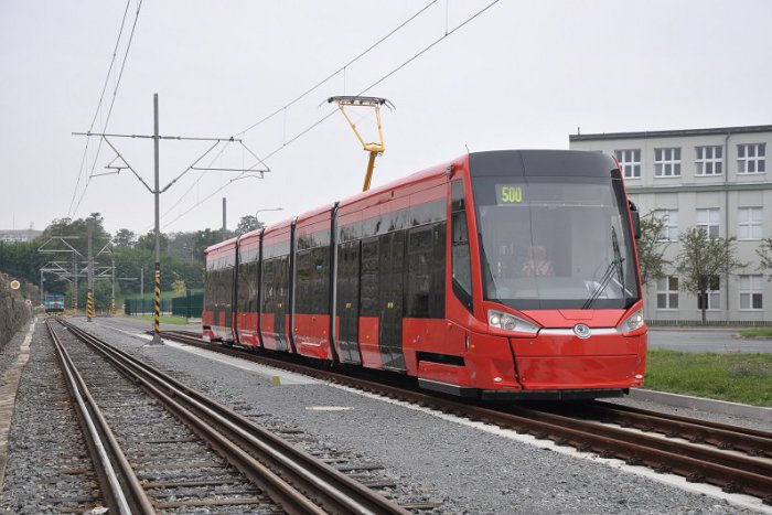 Ilustračný obrázok k článku Do Bratislavy dorazila jubilejná električka. Po meste zatiaľ jazdí skúšobne