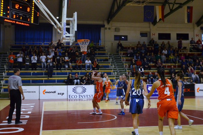 Ilustračný obrázok k článku Tetemondová nastrieľala Slovanu takmer toľko bodov, koľko MBK inkasoval