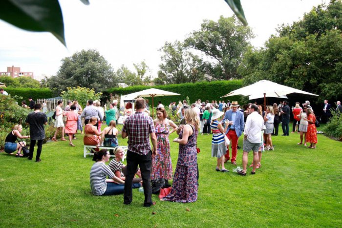 Ilustračný obrázok k článku Miestne talenty, policajní kynológovia aj fajnoty z grilu. Deň Borovej hory s bohatým PROGRAMOM