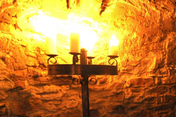 Ilustračný obrázok k článku Legendy o tuneloch pod Hlohovcom opradené tajomstvami: Kde je pravda?