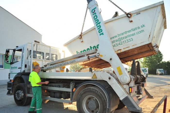 Ilustračný obrázok k článku Jesenná očista v Martine pokračuje: Kedy a kde budú rozmiestnené veľkokapacitné kontajnery?