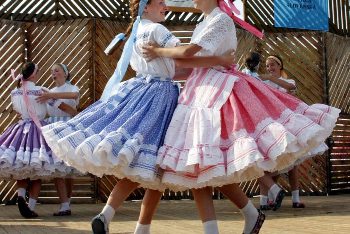 Ilustračný obrázok k článku Najviac vysťahovalcov na Dolnú zem smerovalo z Novohradu: Prvý človek, ktorý sa vysťahoval bol z Málinca