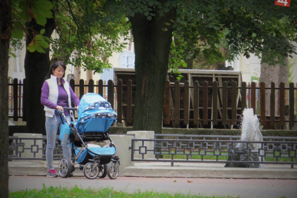 Ilustračný obrázok k článku Polícia zadržala tri osoby, ktoré napadli ženu s kočíkom