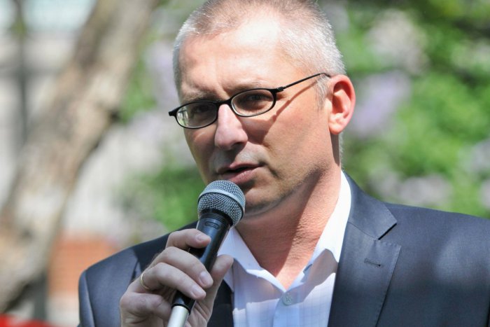 Ilustračný obrázok k článku Miroslav Kollár 500 dní v úrade: Kedy a kde bude čeliť paľbe otázok Hlohovčanov?