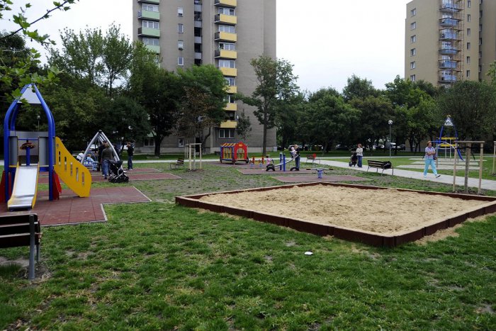 Ilustračný obrázok k článku Bratislavské mestské časti nechcú 100-percentné zvýšenie daní. K nesúhlasu sa pridali aj Ružinov a Staré Mesto