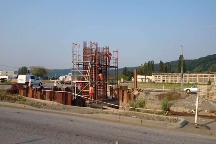 Ilustračný obrázok k článku Primátorka priamo z miesta známeho prešovského obchvatu: Nie sme rukojemníci, toto žiadame!