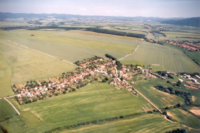 Ilustračný obrázok k článku Bohatá na turistiku i históriu: Táto dedinka pri Moravciach má čo ponúknuť