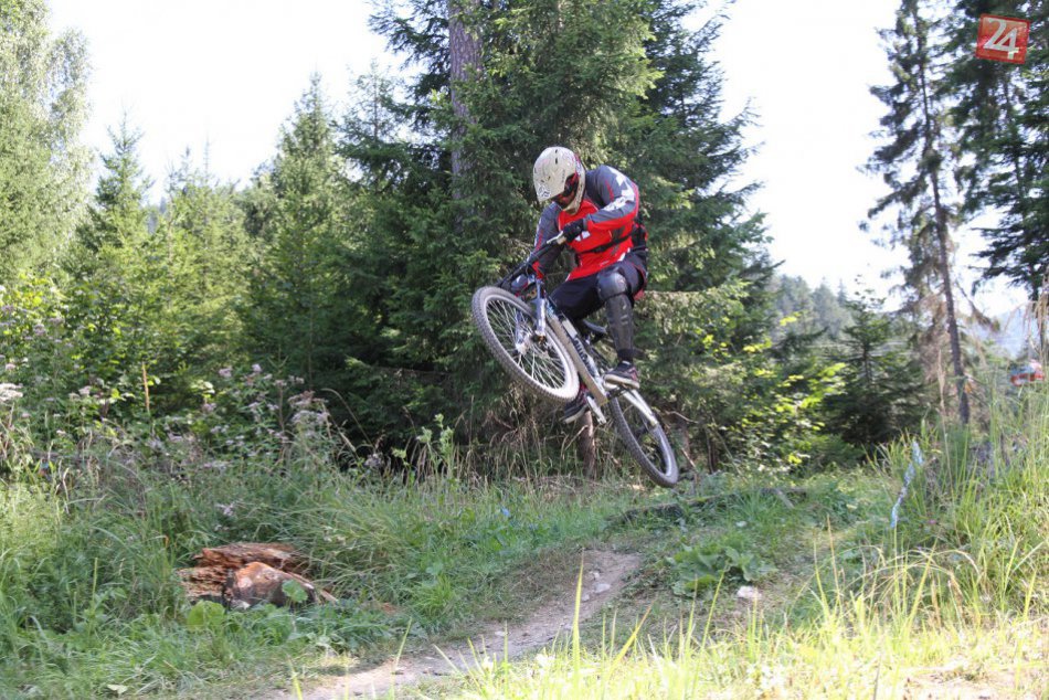 Ilustračný obrázok k článku Novozámčana Erika (24) zlákal adrenalínový koníček: VIDEO z jeho šialenej jazdy, len pre silné povahy!