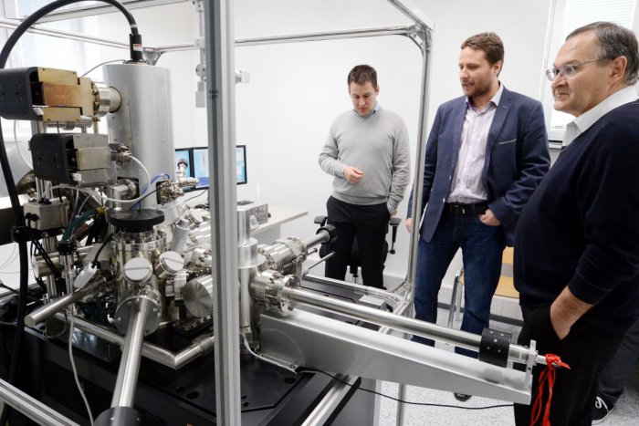 Ilustračný obrázok k článku OBRAZOM: Na pôde STU otvorili nové vedecké centrum s unikátnymi prístrojmi