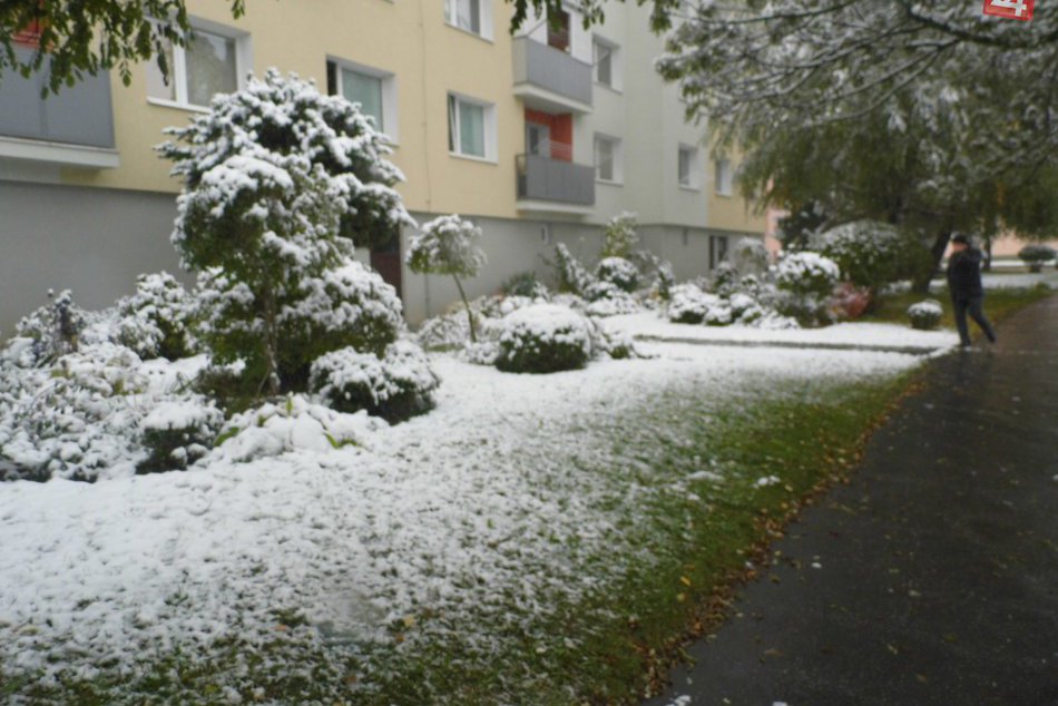 Ilustračný obrázok k článku Info o snežení pre Mikuláš: V našom okrese môže spadnúť až 25 cm bielej nádielky!