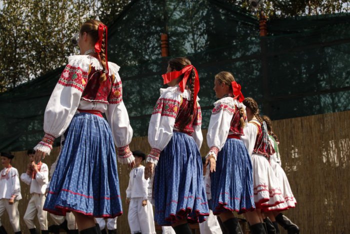 Ilustračný obrázok k článku Detský folklórny súbor Gerulata z Rusoviec pôsobí v obci už 23 rokov