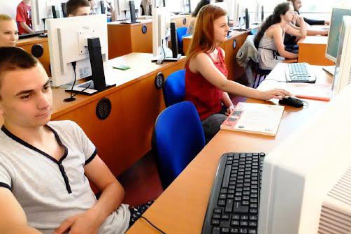 Ilustračný obrázok k článku Prebieha Európsky týždeň kódovania: Zapojila sa aj Stredná priemyselná škola v Martine