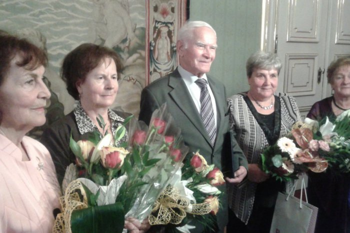 Ilustračný obrázok k článku Primátor ocenil štyroch aktívnych bratislavských seniorov