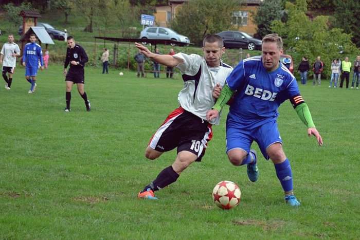 Ilustračný obrázok k článku PREHĽAD futbalových výsledkov: Takto sa hralo cez víkend v našom okrese + FOTO a VIDEO