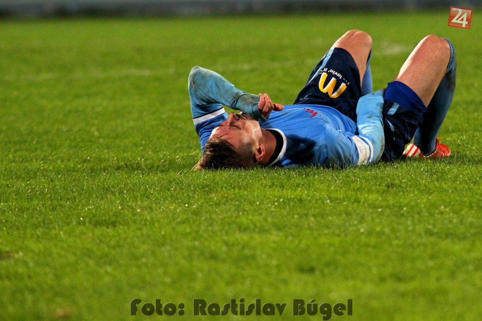 Ilustračný obrázok k článku Futbalová Nitra padá: Prehrala aj v Borčiciach!