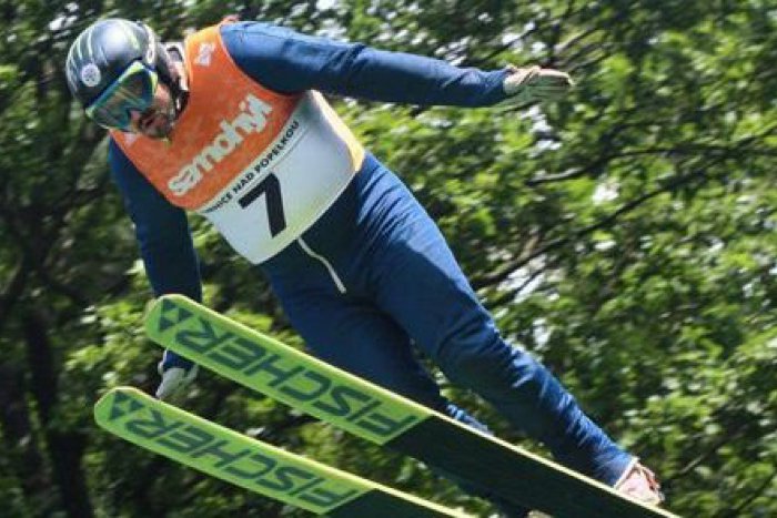 Ilustračný obrázok k článku Bystrický tréner skokov na lyžiach Igor Pohle: Skákať učí už štvorročných, o veselé momenty nemá núdzu