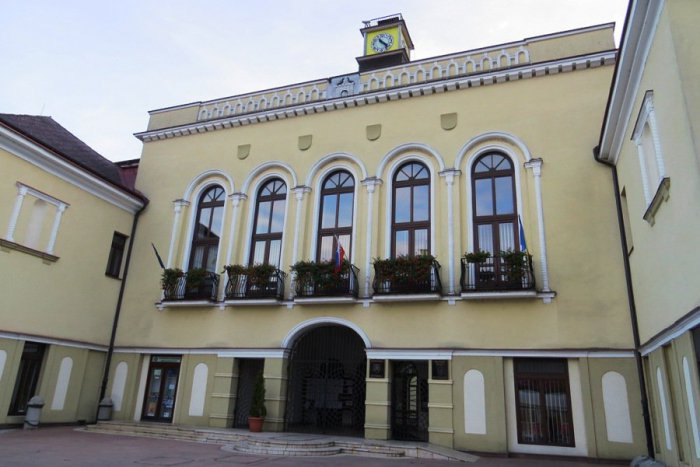 Ilustračný obrázok k článku Poslanci majú pred sebou dôležité rozhodnutie: Radnica si chce požičať 600 tisíc eur, pozrite na čo