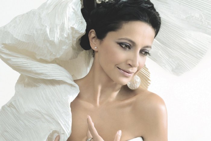 Ilustračný obrázok k článku Tip na koncert: BÍLÉ VÁNOCE Lucie Bílé 2015