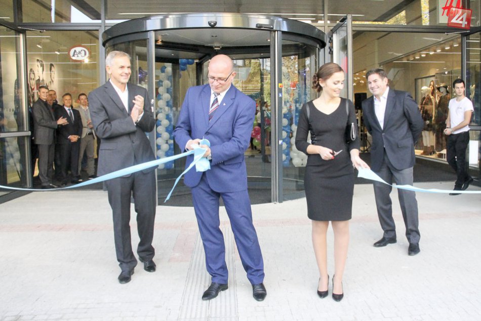 Ilustračný obrázok k článku Nové nákupné centrum v Poprade už otvorilo brány: Pozrite si prvé zábery a aj, aké obchody v ňom nájdete