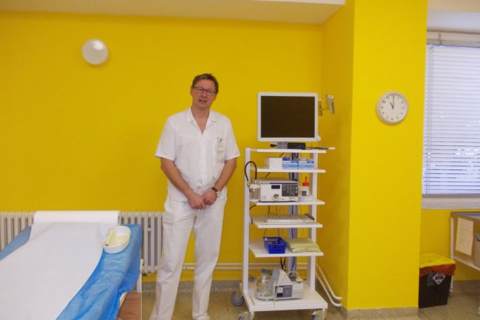 Ilustračný obrázok k článku Primár nám to poukazoval: Pozrite si novinky na novoveskej chirurgii. Endoskopia žalúdka a nielen to!