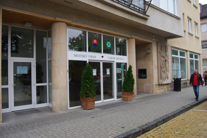 Ilustračný obrázok k článku Je medzi nimi aj to vaše? Toto je 12 najčastejších priezvisk Nových Zámkov!