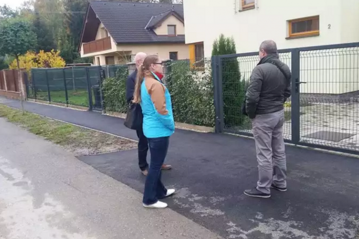 Ilustračný obrázok k článku Predtým nedokončený, teraz dostal novú podobu: V Prešove sme sa dočkali ďalšej opravy chodníka