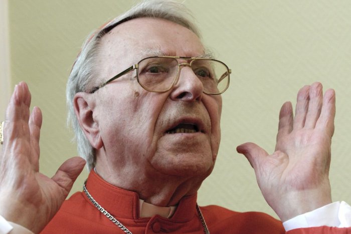 Ilustračný obrázok k článku Vyjadrenia štátnikov a inštitúcií: V kardinálovi Korecovi (†91) zomrel veľký človek