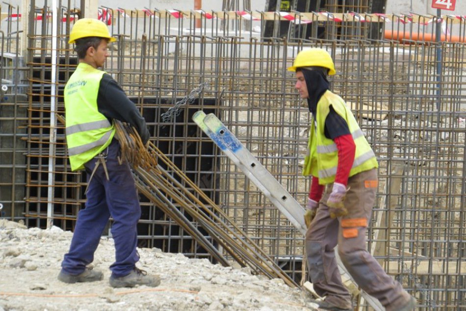 Ilustračný obrázok k článku Najväčšou investíciou Čunova v roku 2016 bude dvojgaráž za 50-tisíc eur