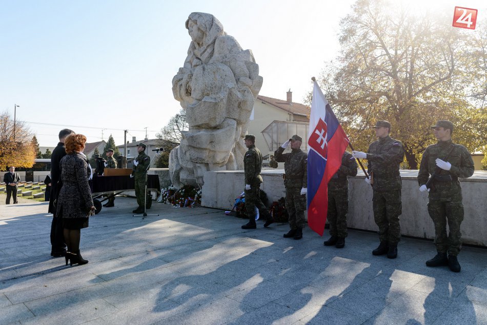 Ilustračný obrázok k článku Nezabudli na krvavú minulosť: V Štúrove si uctili neznámeho vojaka. FOTO