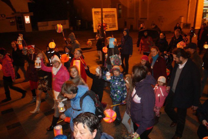 Ilustračný obrázok k článku POZVÁNKA: Lampiónový sprievod sv. Martina v piatok podvečer