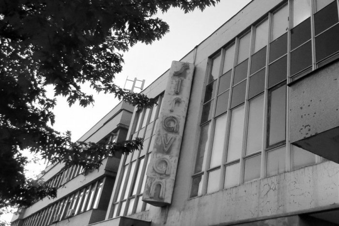 Ilustračný obrázok k článku Slovakotex, Šíravan...5 legendárnych obchodov zo socíku, ktoré sme navštevovali v Michalovciach