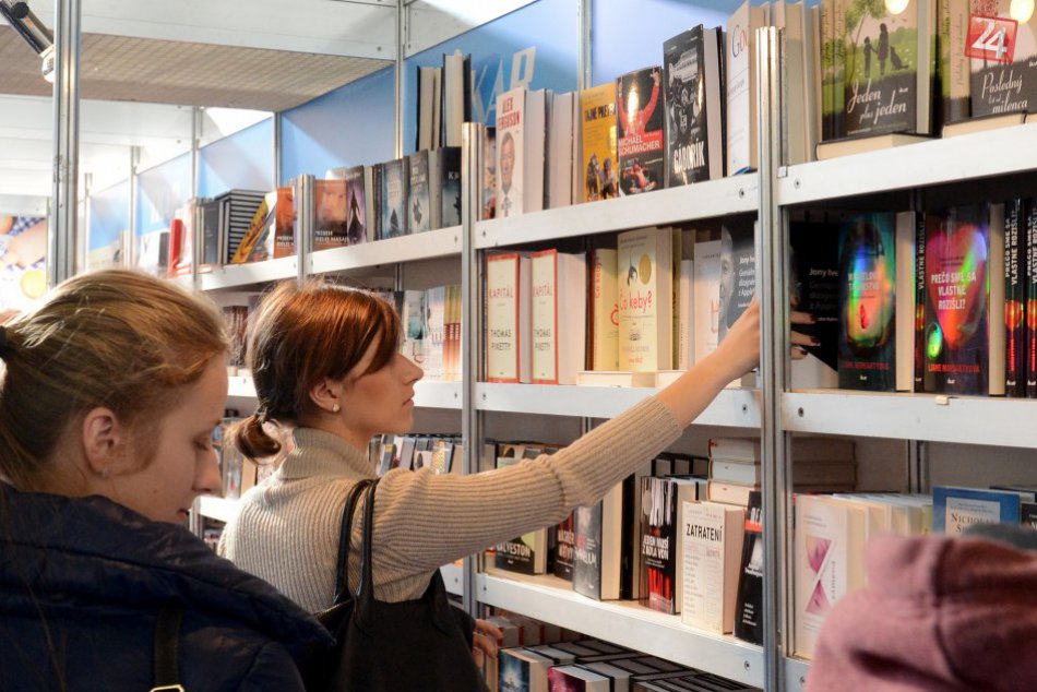 Ilustračný obrázok k článku Na Bibliotéke sa predstavili aj nové publikácie Ústavu pamäti národa