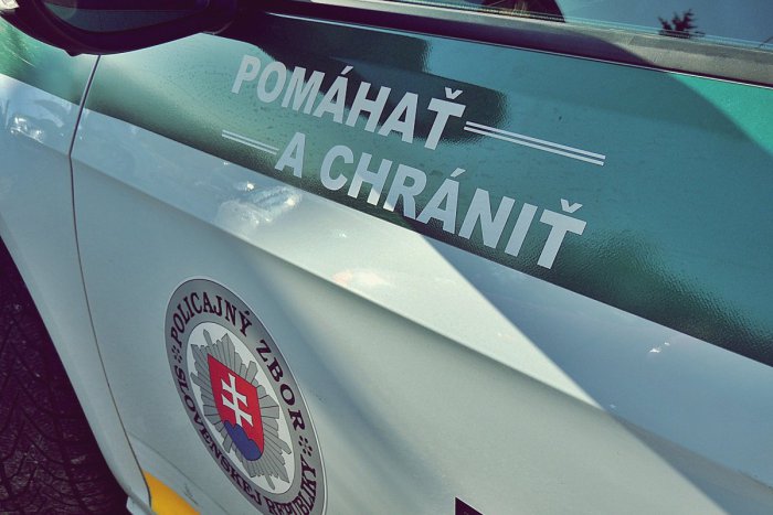 Ilustračný obrázok k článku Muž (39) hailoval v popradskej krčme: Policajti ho chytili, už sedí vo väzbe