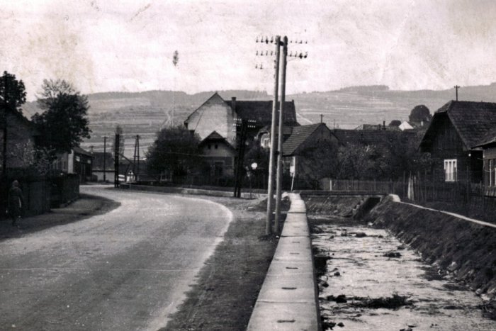 Ilustračný obrázok k článku FOTO: Kysucká obec na dobových fotografiách: Uhádli by ste, ktorá to je?