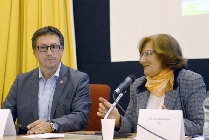 Ilustračný obrázok k článku "Ružinovský starosta opakovane porušuje zákon," tvrdí poslanec Buocik