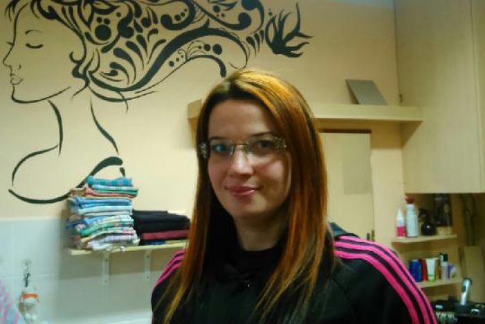 Ilustračný obrázok k článku Čas stužkových je tu a postarať sa treba aj o svoje vlasy: Zvolenská kaderníčka radí ako na vec