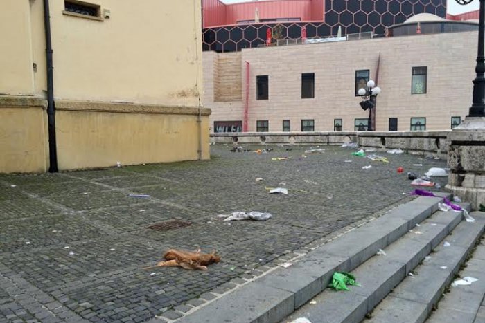 Ilustračný obrázok k článku V Žiline opäť došlo na vypúšťanie lampiónov: Upratovalo sa celú noc, eviduje radnica sťažnosti?