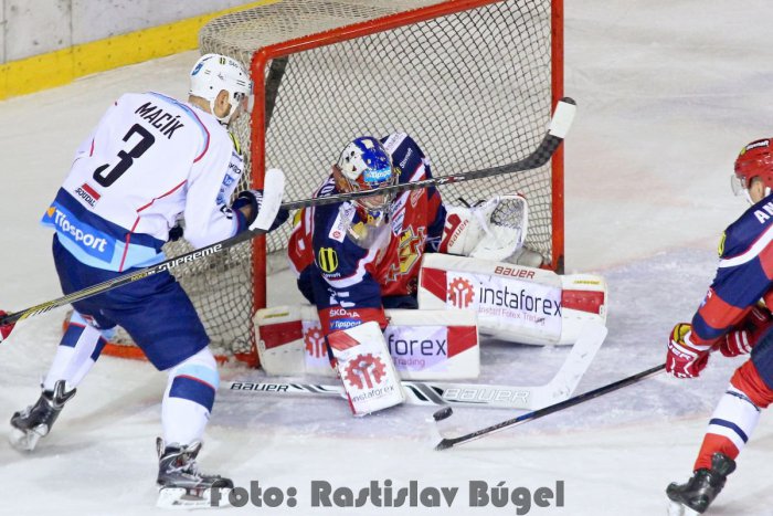 Ilustračný obrázok k článku Nitra natiahla negatívnu sériu: Hokejisti prehrali aj v Banskej Bystrici