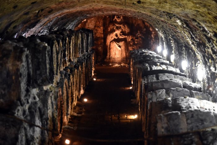 Ilustračný obrázok k článku Noc múzeí a galérií v Nitre:  Láka aj návšteva 300-ročnej pivnice, PROGRAM